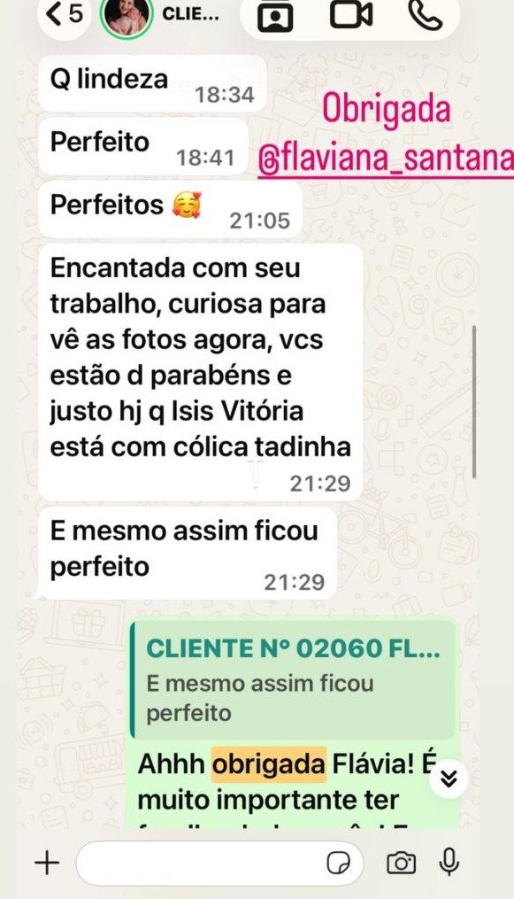 Print de depoimento real de cliente no WhatsApp sobre o ensaio newborn